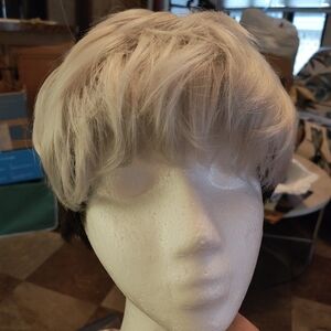 Stylish Dark Brown and White Women's Pixie Wig NWOT